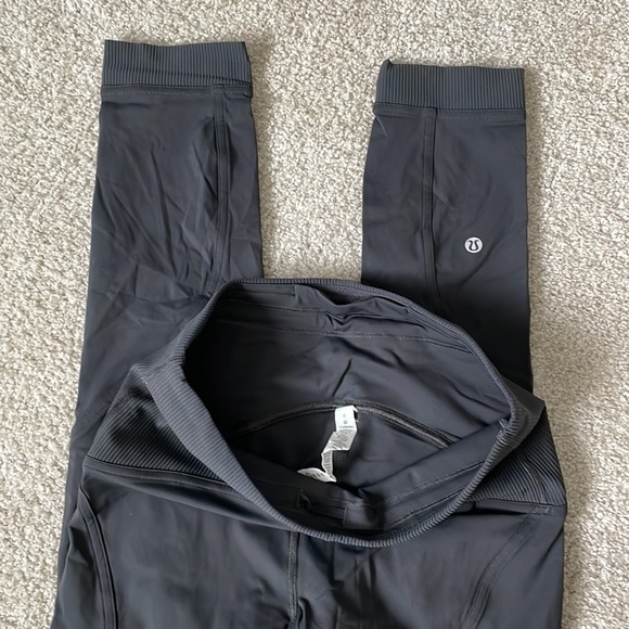 Lululemon gray leggings size 8 - Picture 4 of 9